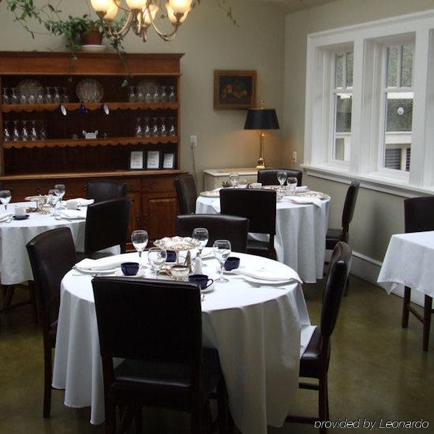 Rosewood Inn Victoria Étterem fotó